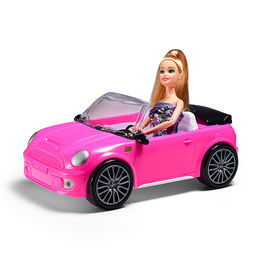 Машина с куклой