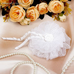 Цена за 6 шт. Резинка с бантом для волос «Школьница», полосатик с завитками, d=9 см, белая