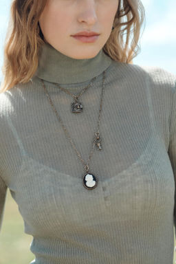 100% WOOL LIMITED EDITION JUMPER - Zara фото 4