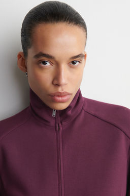 CHAQUETA DEPORTIVA EFECTO NEOPRENO
