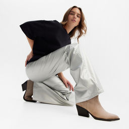 Футболка женская MIST Basic, чёрная, размер L-XL