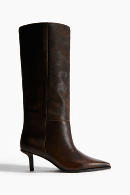 Botas de piel a la rodilla