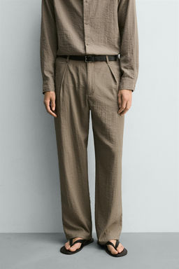 PANTAL?N FLUIDO RELAXED FIT EFECTO ARRUGADO / Beige - Zara фото 2