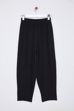 TRENDYOLMILLA Siyah Beli Lastikli Harem/Salvar Rahat Kesim Dokuma Pantolon TWOSS25PL00027