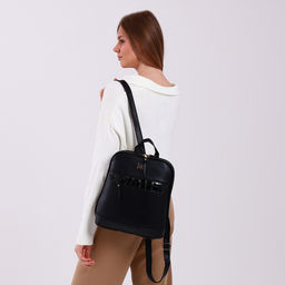 Рюкзак женский городской Astrael на молнии, чёрный