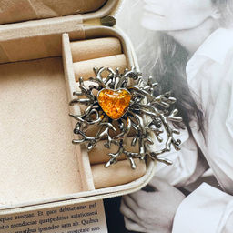 61388290 Брошь-подвеска