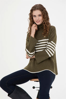 Женский меланжевый свитер цвета хаки