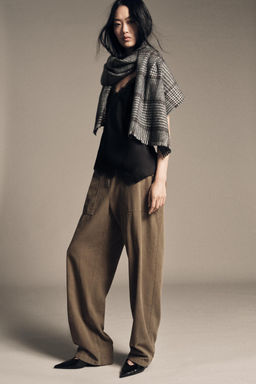 BUFANDA CUADROS / Gris