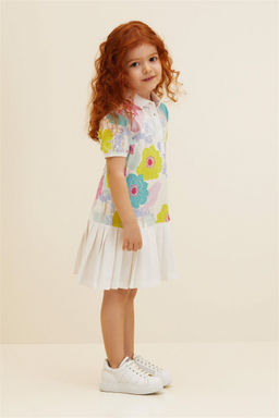 Белое трикотажное платье для девочки Неожиданная скидка в корзине