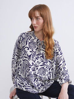 Ba?lamal? Yaka ?i?ekli Kad?n Bluz