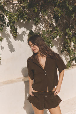 CAMISA FLUIDA MANGA CORTA / Marr?n chocolate - Zara фото 3