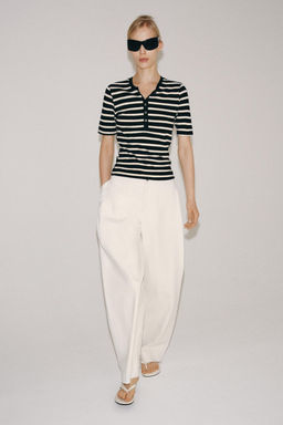 CAMISETA BOTONES CON LINO / Crudo / Negro