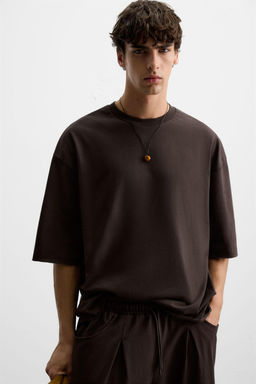 OVERSIZED FIT T-SHIRT