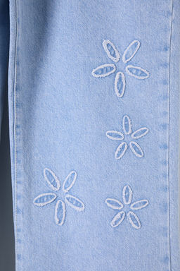 Ac?k Mavi Cicek Nak?sl? Yuksek Bel Wide Leg Jeans TWOSS25JE00047 - Trendyolmilla фото 7