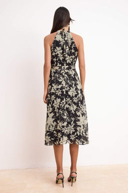 Siyah Kusakl? Cicekli Sifon Ucus Ucus Dokuma Midi Elbise TWOSS20EL2536