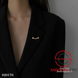 Брошь улыбка на одежду