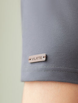 Футболка-поло из фактурного трикотажа - Vilatte фото 6