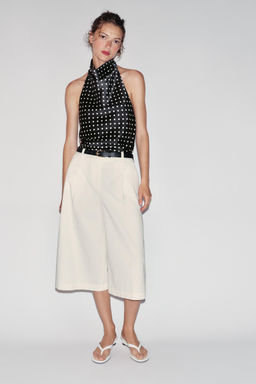 TOP HALTER SATINADO / Negro / Blanco