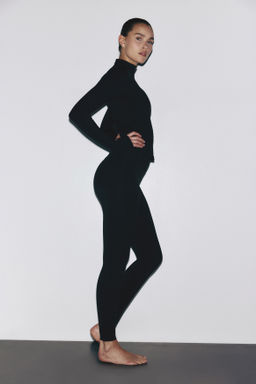 Chaqueta de deporte con SculptMove - H&m фото 5