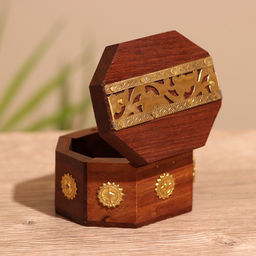 Шкатулка «Сани», 6×5×4 см, дерево шишам