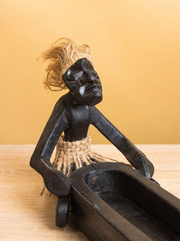 Сувенир «Абориген с корытом», 30×10×13 ±/- 1 см, дерево