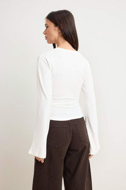 Ekru _spanyol Kol B_zg_ Detayl_ Regular/Normal Kal_p _rme Bluz TWOAW26BZ00293 - Trendyolmilla фото 4