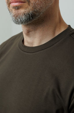 Спортивная футболка с короткими втачными рукавами