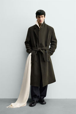 DOUBLE-BREASTED WOOL COAT WITH BELT