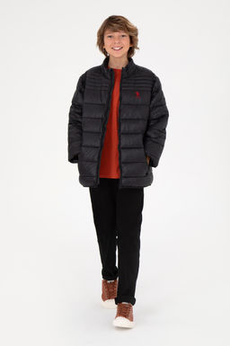 Черное пальто для мальчика Неожиданная скидка в корзине