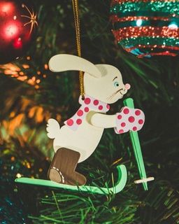 Елочные игрушки - Зайчик на лыжах 540-1
