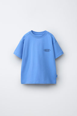 CONJUNTO CAMISETA Y BERMUDA TEXTO / Azul claro