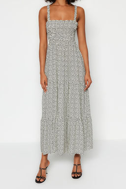 Beyaz Puantiyeli Duz Kesim Ask?l? Kare Yaka Gipe Detayl? Dokuma Midi Elbise TWOSS23EL02444