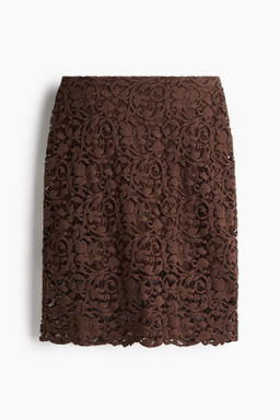 Falda de encaje
