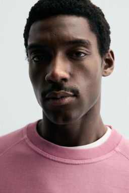 SUDADERA CREWNECK LAVADA / oro rosa - Zara фото 5