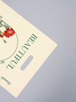 Цена за 50 шт. Пакет полиэтиленовый с вырубной ручкой "Сад" 30 х 40 см 60 мкм