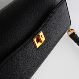 Сумка женская,26*9*12, отд на клапане, 2 ремня, чёрный - Textura фото 6