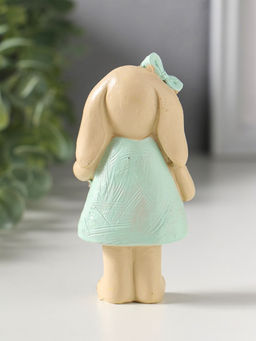 Фигурка полистоун Зайка в платьице, с пасхальным яичком, 4.8?2.8?10 см