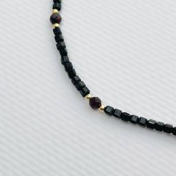 Чокер из черной Шпинели и Граната 40 см +