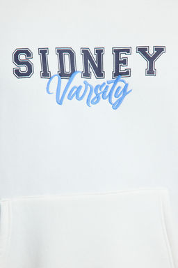 Ekru Oversize/Genis Kesim Yaz? Bask?l? Kapusonlu Sweatshirt TMNAW25SW00078 - Trendyolmilla фото 6