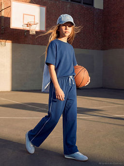 K?z ?ocuk Ti??rt ve E?ofman Alt?