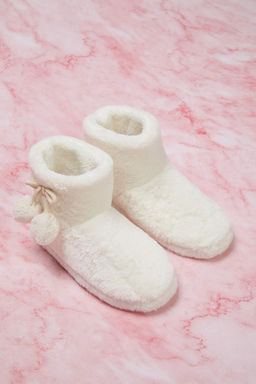 Ekru Ponpon Detayl? Pelus Kad?n Panduf Ev Botu TAKAW26ER00007 - Trendyolmilla фото 3