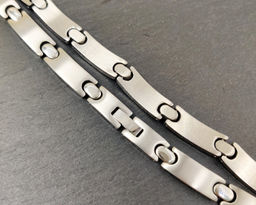 Колье из стали