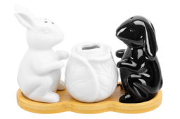 Набор д/специй 3 пр. 14*6*9,5 см Кролики с капустой на дер. подставке+зубочистки,бел/черн - Elan gallery фото 5