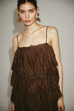 Vestido escalonado con ribetes de encaje - H&m фото 5