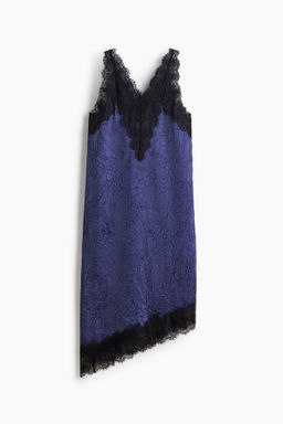 Vestido midi con detalles de encaje