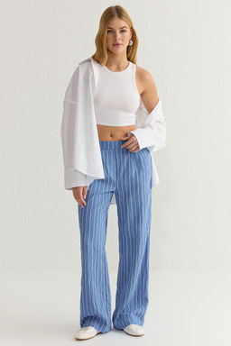 TRENDYOLMILLA Mavi Cizgili Crinkle Normal Bel Wide Leg/Genis Paca Dokuma Pantolon TWOSS25PL00017  фото 3