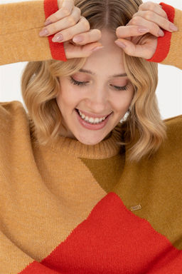 Женский свитер песочного цвета с круглым вырезом Неожиданная скидка в корзине - U.s. polo assn фото 3