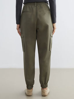 Beli Lastikli Gabardin Kad?n Jogger Pantolon