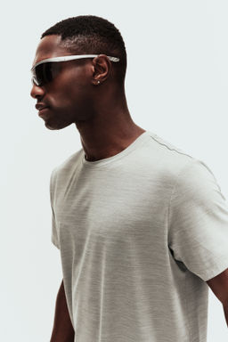 Camiseta de deporte de malla con DryMove - H&m фото 11
