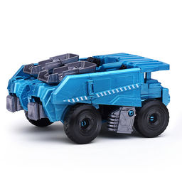 Робот трансформирующийся в броневик, в коробке